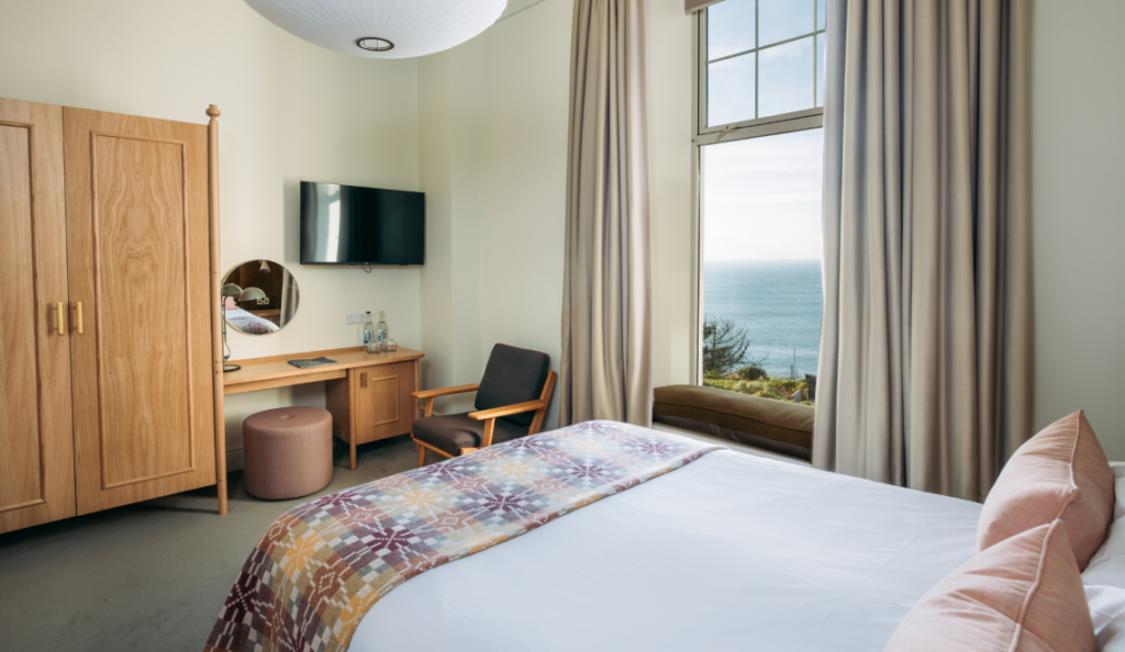 seaview_bedroom_2000_x_1160